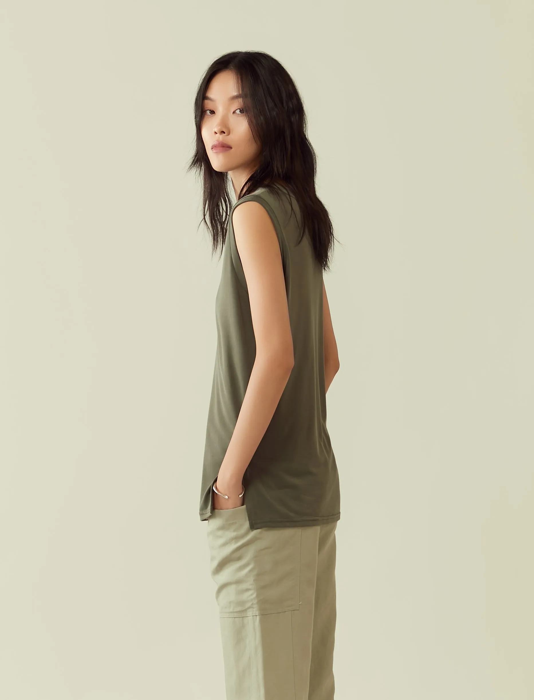 classic muscle tee