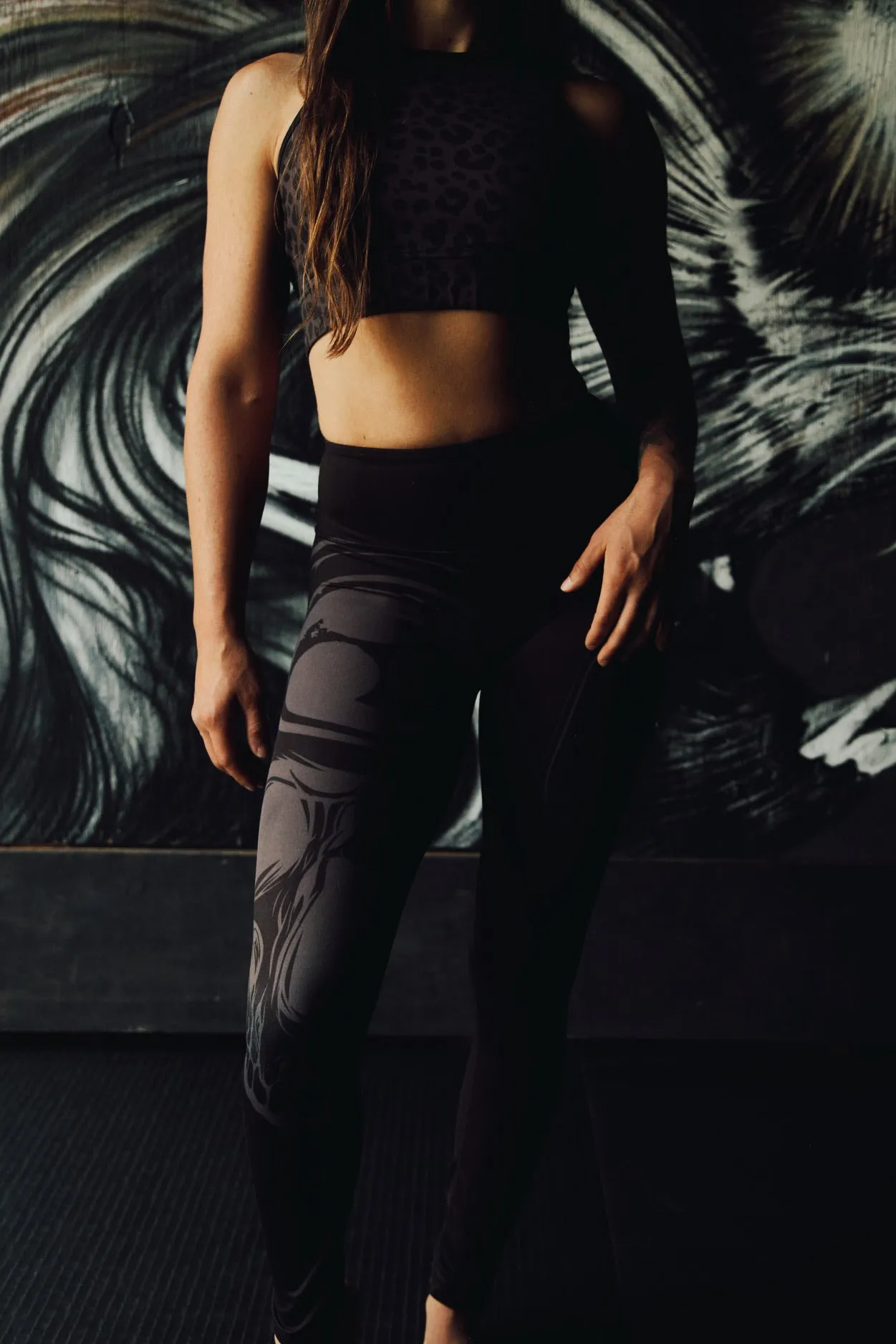 THE HEROINE LEGGINGS