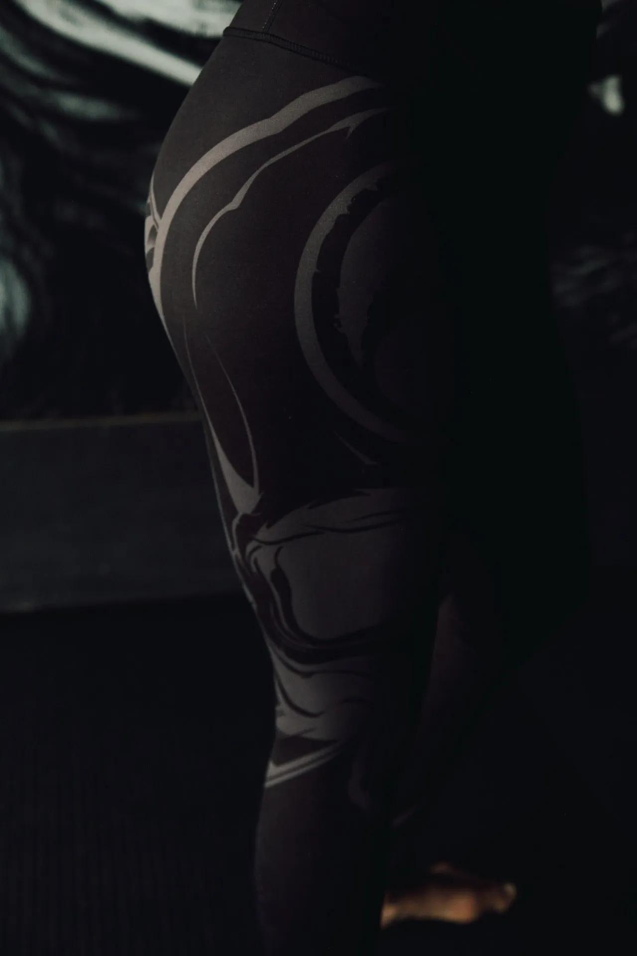 THE HEROINE LEGGINGS
