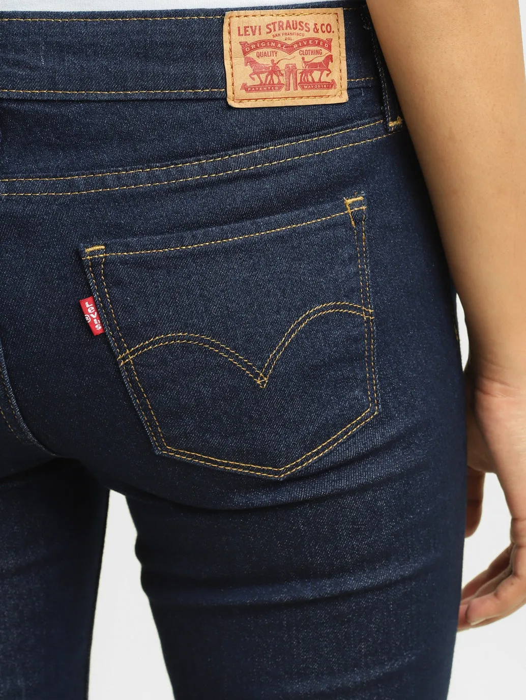 Women's 711 Indigo Skinny Fit Mid Rise Jeans