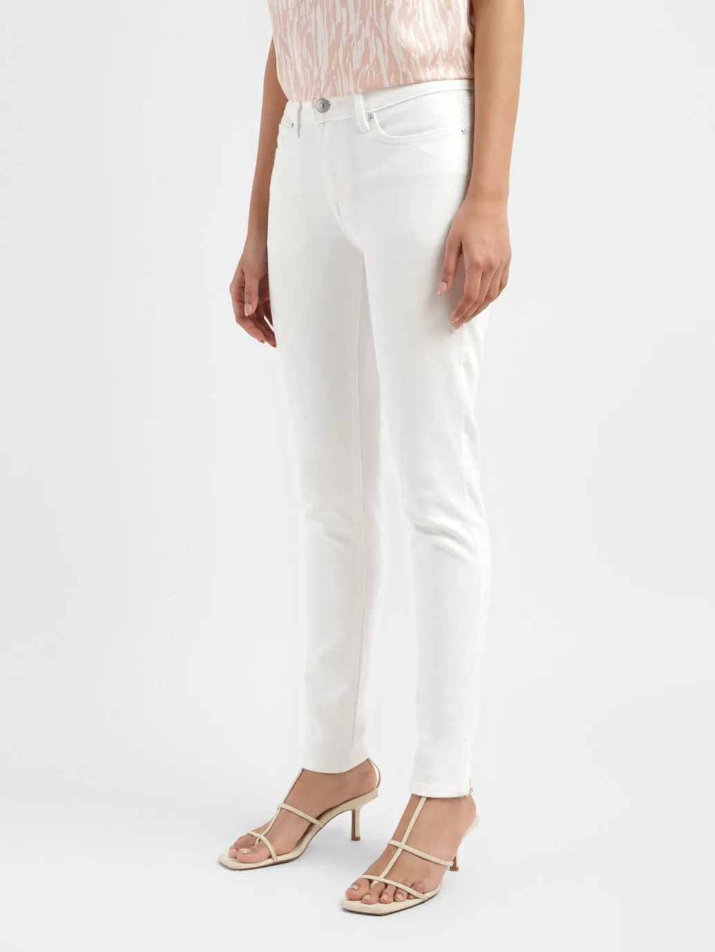Women's 711 White Skinny Fit Mid Rise Jeans