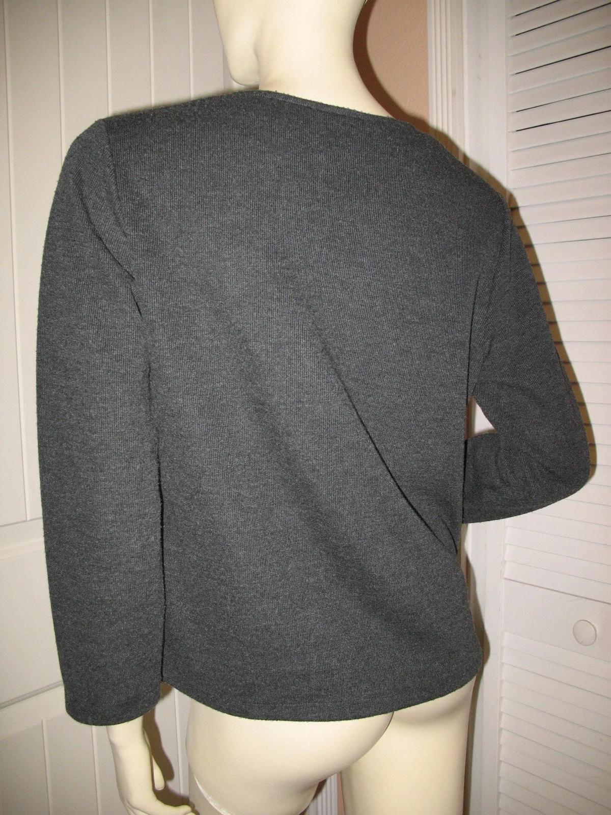 Womens Sweaters Tops Dark GRAY GREY LONG SLEEVE V-NECK VNECK TOP SHIRT Winter Clothes Clothing Front Pocket Medium