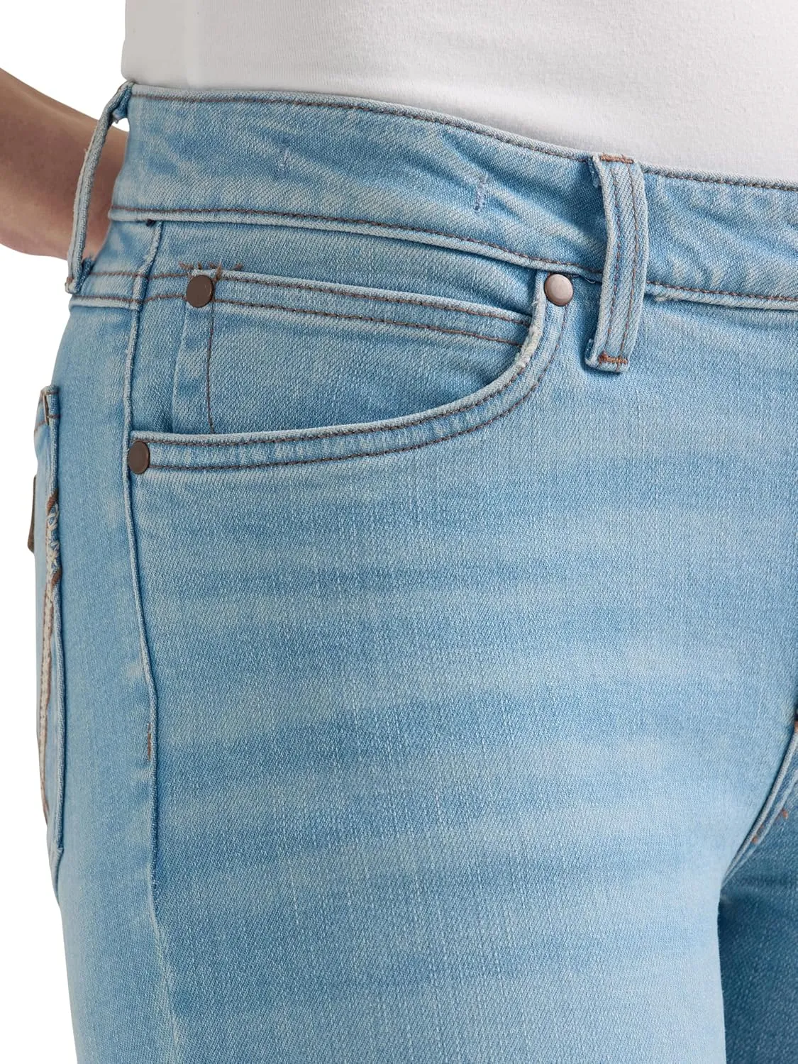 Wrangler Women's Retro Mae Mid Rise Wide Leg Trouser Jeans