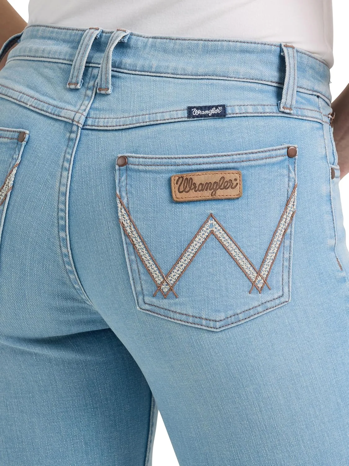 Wrangler Women's Retro Mae Mid Rise Wide Leg Trouser Jeans